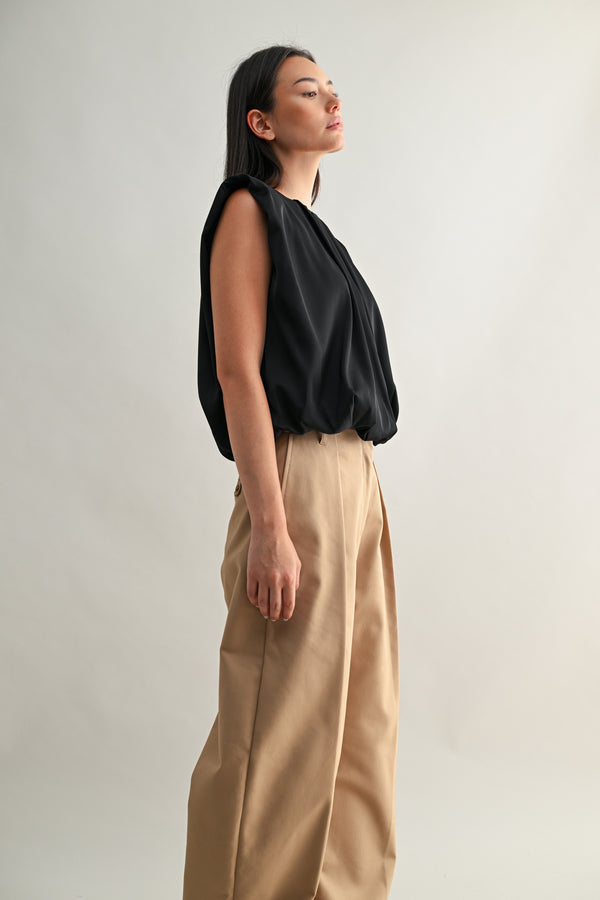 Shawna Shoulder Pad Top I Black