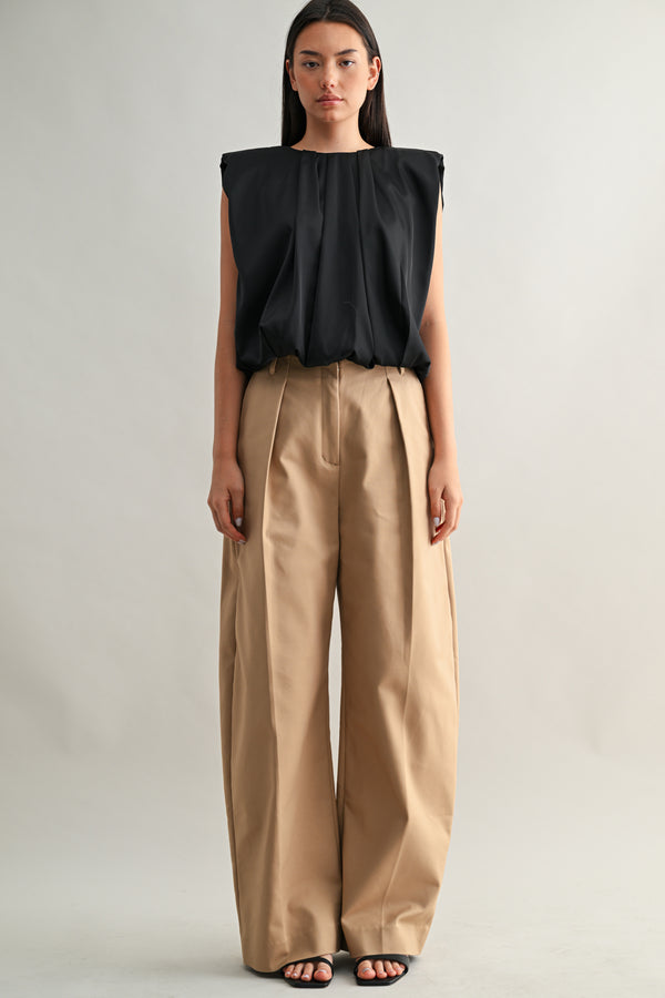 Shawna Shoulder Pad Top I Black